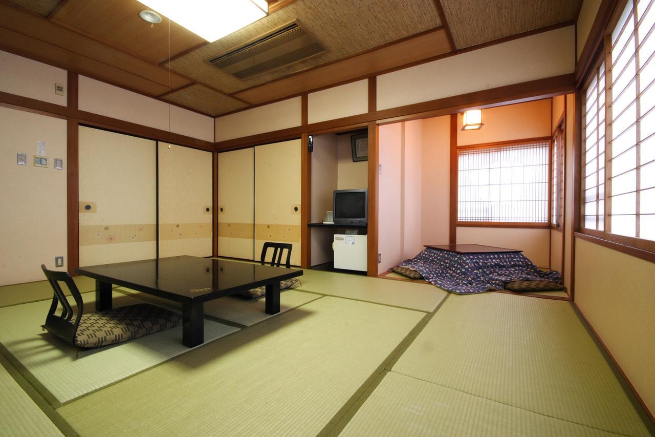 Gyokusenkaku 3*